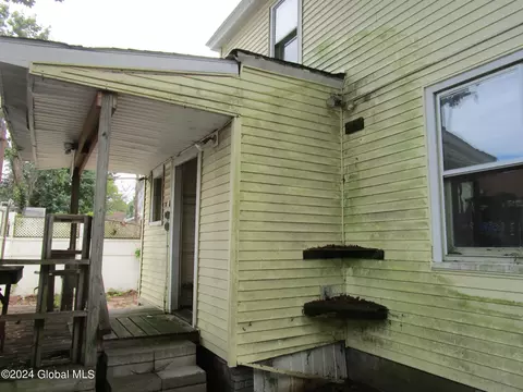 1021 Forest Rd, Schenectady, NY 12303 photo 6