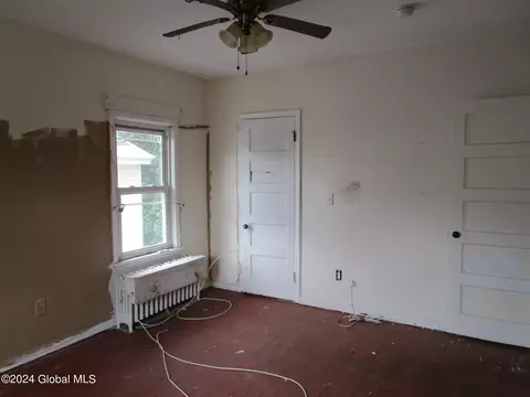 1021 Forest Rd, Schenectady, NY 12303 photo 24