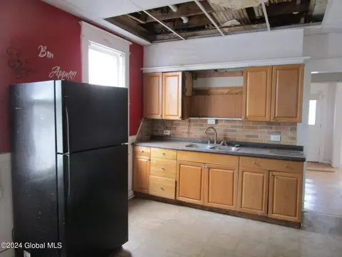 1021 Forest Rd, Schenectady, NY 12303 photo 19