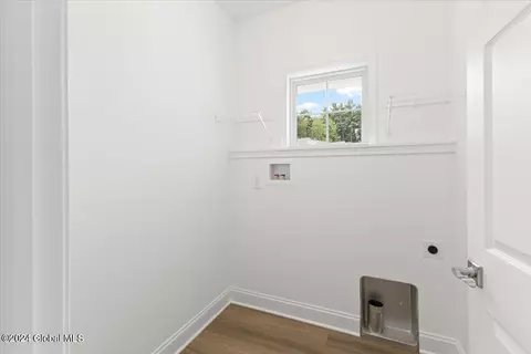 19 Bradley Cir, Halfmoon, NY 12065 photo 16
