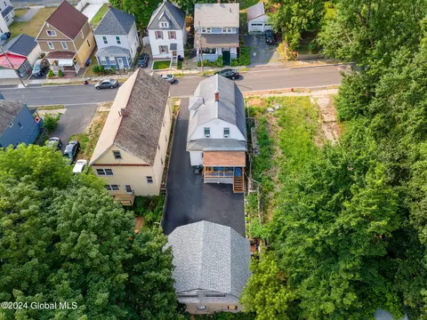 View/Area - 126 Robinson St, Schenectady, NY 12304 photo 1 of 4
