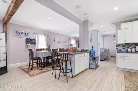 Entry Way - 126 Robinson St, Schenectady, NY 12304 photo 3 of 3