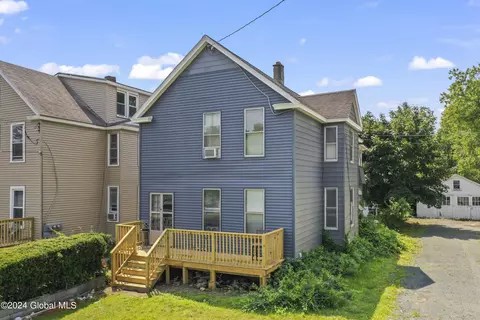 56 Main Ave, Wynantskill, NY 12198