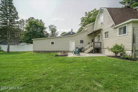 45 School St, Broadalbin, NY 12025 photo 6
