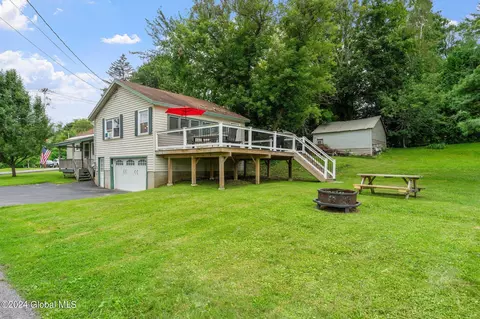1 Haines St, Mayfield, NY 12117