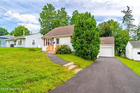 226 E Washington Ave, Rensselaer, NY 12144