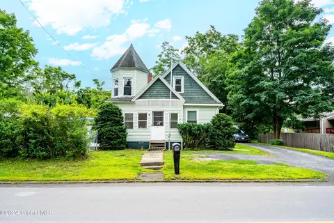 70 Brunswick Rd, Troy, NY 12180