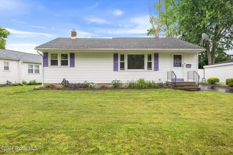 58 Glenwood St, Albany, NY 12208