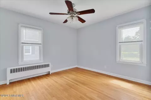 Bedroom - 1101 Delaware Tpke, Delmar, NY 12054 photo 2 of 4