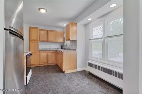 Kitchen - 1101 Delaware Tpke, Delmar, NY 12054 photo 2 of 3