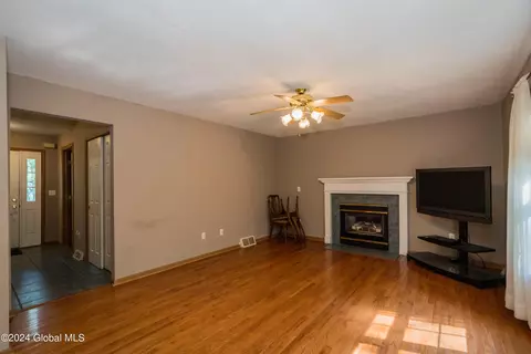 4 Lonesome Pine Trl, Gansevoort, NY 12831 photo 10