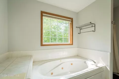 4 Lonesome Pine Trl, Gansevoort, NY 12831 photo 31