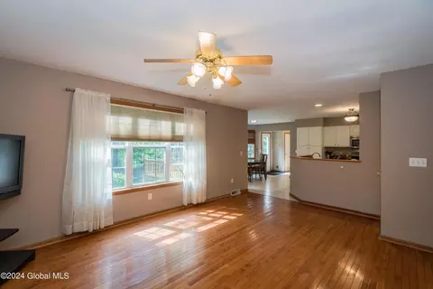 4 Lonesome Pine Trl, Gansevoort, NY 12831 photo 11