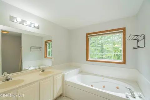 4 Lonesome Pine Trl, Gansevoort, NY 12831 photo 30