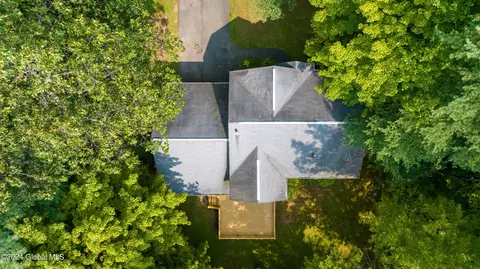 4 Lonesome Pine Trl, Gansevoort, NY 12831 photo 6