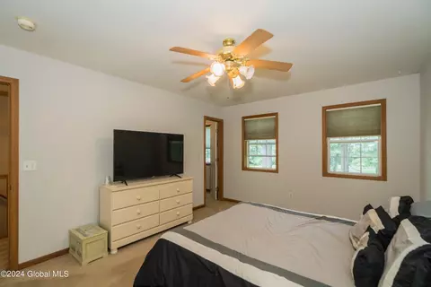 4 Lonesome Pine Trl, Gansevoort, NY 12831 photo 28