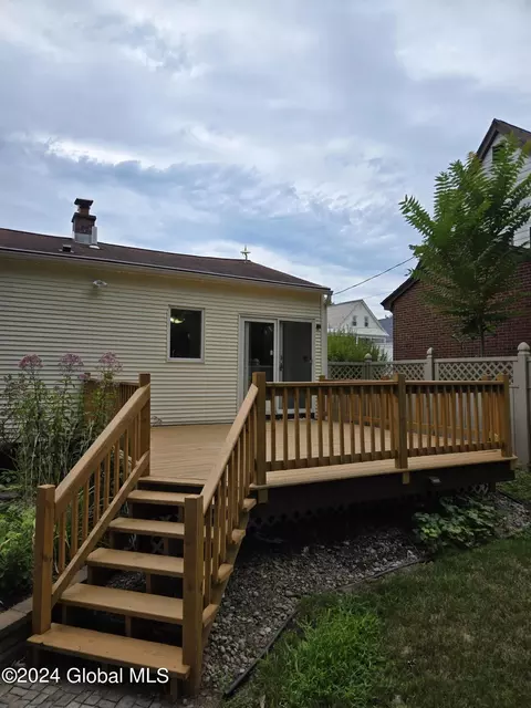 1825 Osterlitz Ave, Schenectady, NY 12305 photo 10