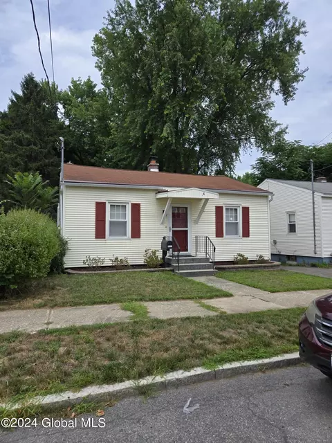 1825 Osterlitz Ave, Schenectady, NY 12305 photo 2