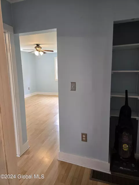 1825 Osterlitz Ave, Schenectady, NY 12305 photo 5
