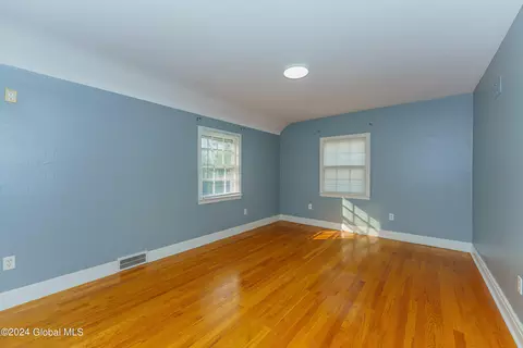 1166 Van Curler Ave, Schenectady, NY 12308 photo 21