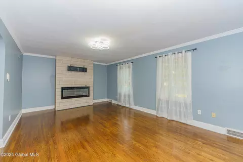 1166 Van Curler Ave, Schenectady, NY 12308 photo 9