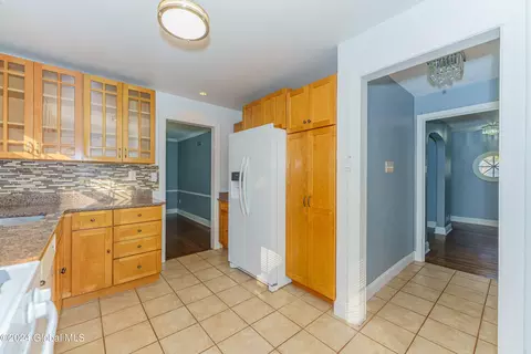 1166 Van Curler Ave, Schenectady, NY 12308 photo 16