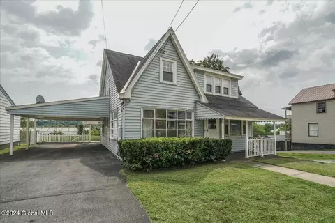 82 E Main St, Fonda, NY 12068 photo 2