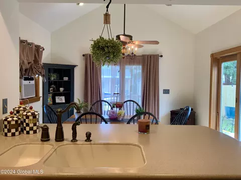 Dining - 508 Chiswell Rd, Schenectady, NY 12304 photo 1 of 5