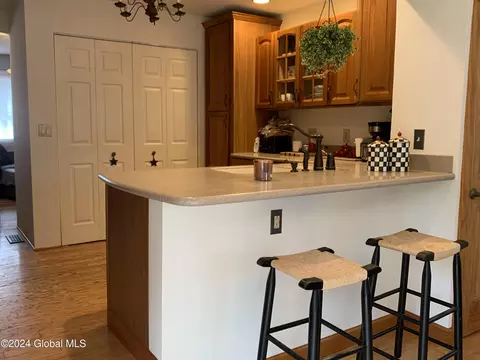 Kitchen - 508 Chiswell Rd, Schenectady, NY 12304 photo 4 of 4