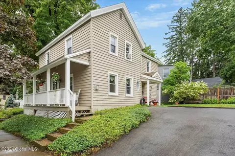 83 Catherine St, Saratoga, NY 12866