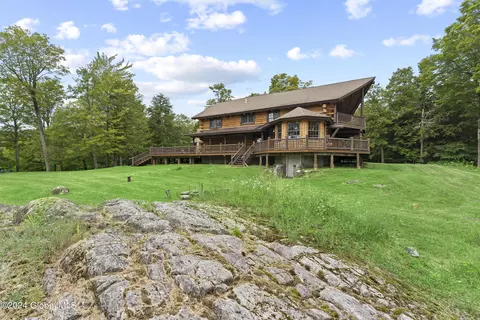 838 Sly Pond Rd, Fort Ann, NY 12827