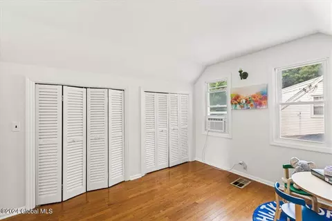 Bedroom - 40 Brookman Ave, Delmar, NY 12054 photo 4 of 4