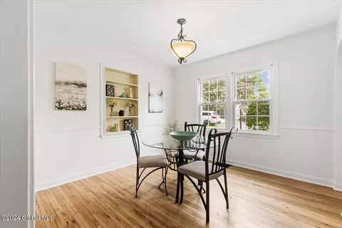 Dining - 40 Brookman Ave, Delmar, NY 12054 photo 2 of 7