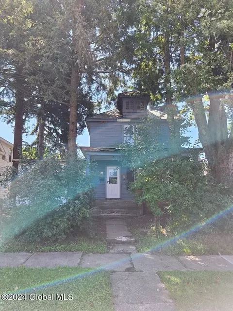 10 Warren Ave, Troy, NY 12180
