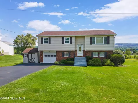 750 State Route 30a, Central Bridge, NY 12035