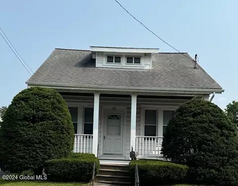 35 Fullerton St, Albany, NY 12209