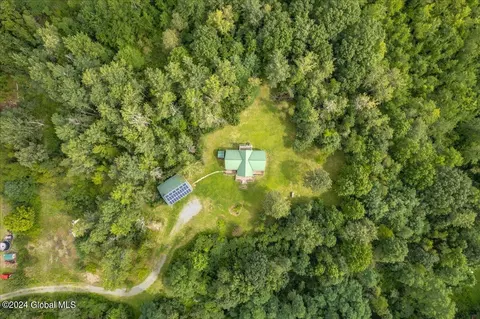 2011 Oaks Rd, Argyle, NY 12809 photo 4