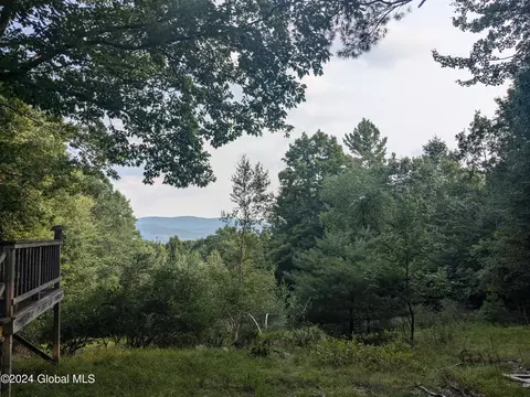 89 Lawrence Rd, Day, NY 12835