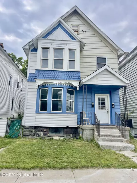 1515 Foster Ave, Schenectady, NY 12308