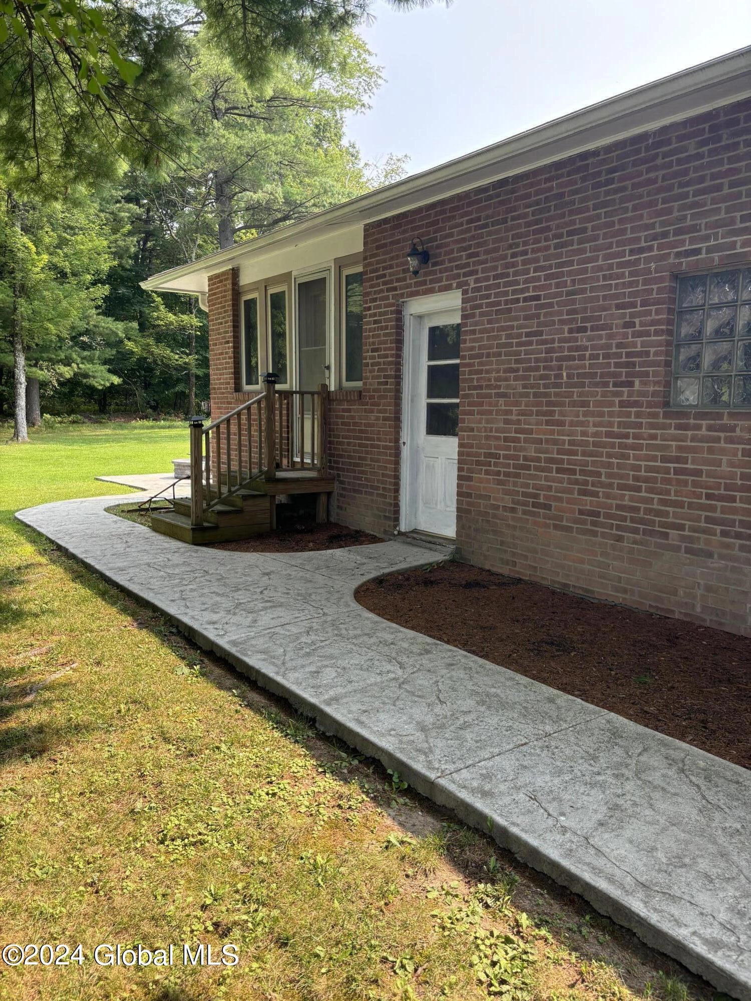 1092 Mohawk Rd, Schenectady, NY 12309 photo 5