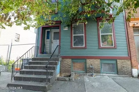 98 Lexington Ave, Albany, NY 12206