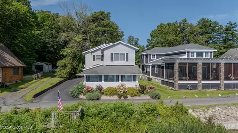 58 Riley Cove Rd, Malta, NY 12020