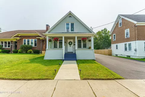 453 Locust Ave, Amsterdam, NY 12010
