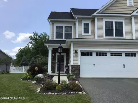 51 Hillard Ln, Latham, NY 12110