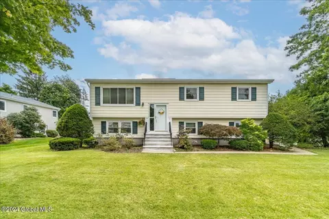 1 Verdi Blvd, Latham, NY 12110