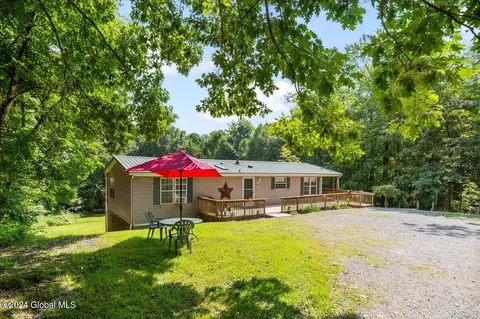 1330 Tripoli Rd, Fort Ann, NY 12827
