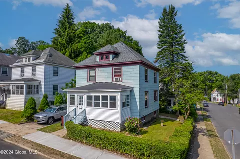 84 S Judson St, Gloversville, NY 12078