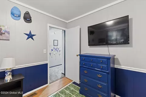 1377 Baker Ave, Schenectady, NY 12309 photo 29