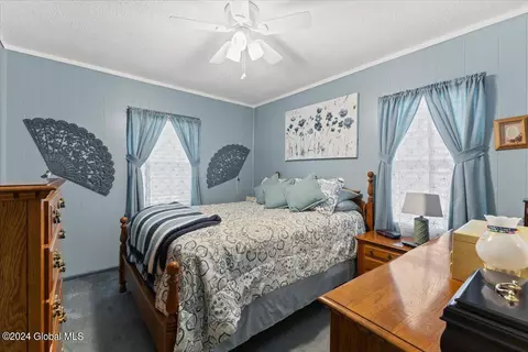 1377 Baker Ave, Schenectady, NY 12309 photo 21