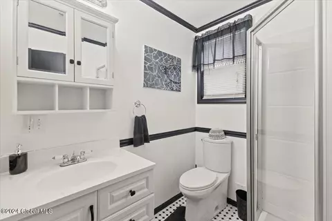1377 Baker Ave, Schenectady, NY 12309 photo 17